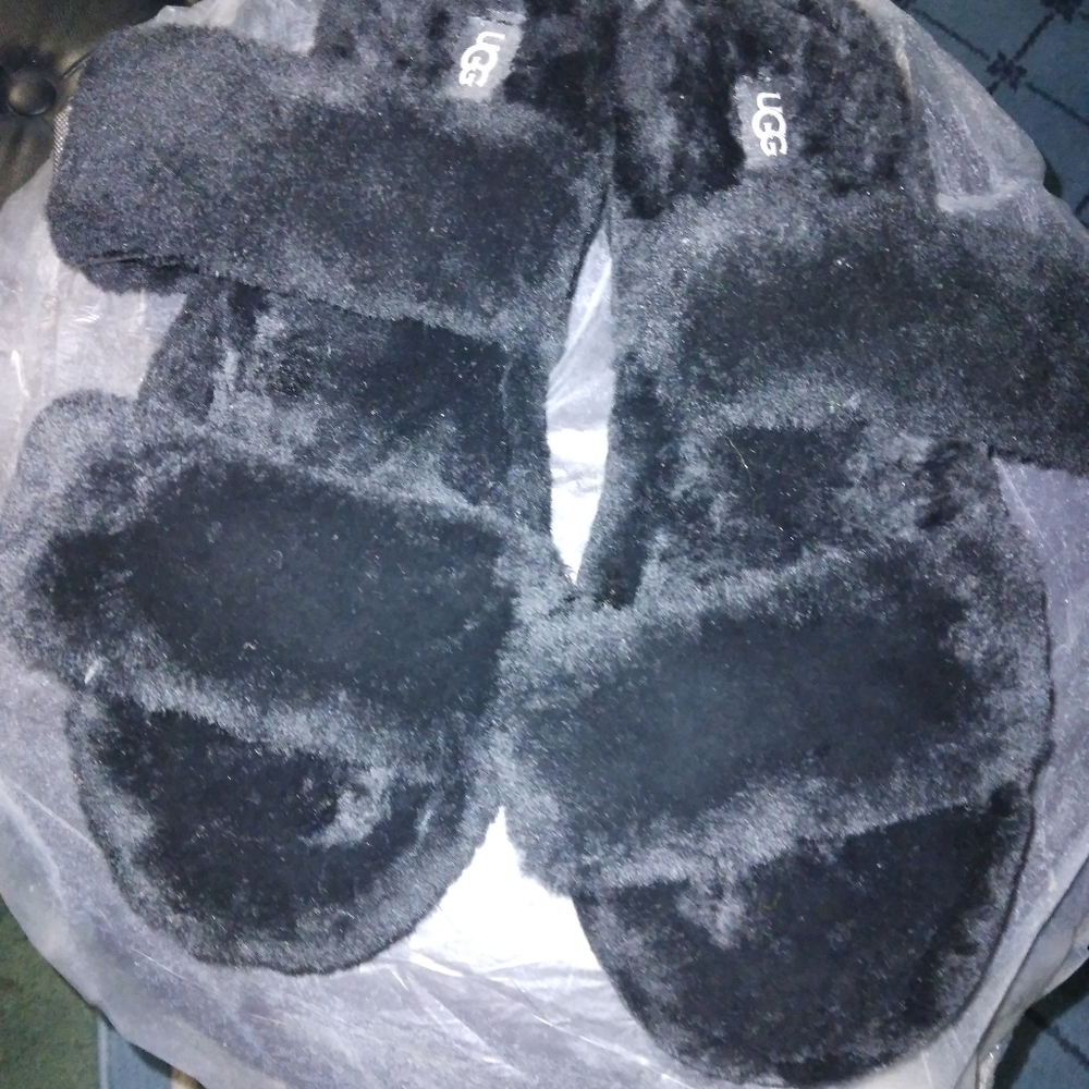UGG Buckle Slides